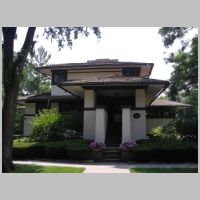 Frank B. Henderson House, Elmhurst, Illinois (1901), photo I, G LeTourneau, Wikipedia.JPG
